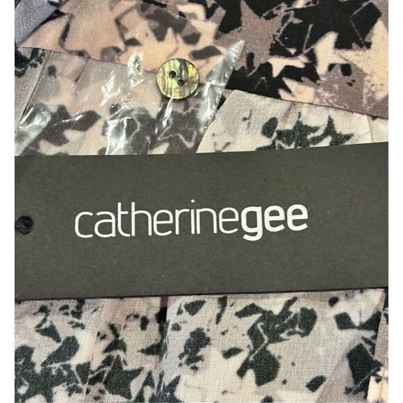 Catherinegee Franka 100% Silk Blouse in Starshower NWT Size X-Small - Picture 7 of 8